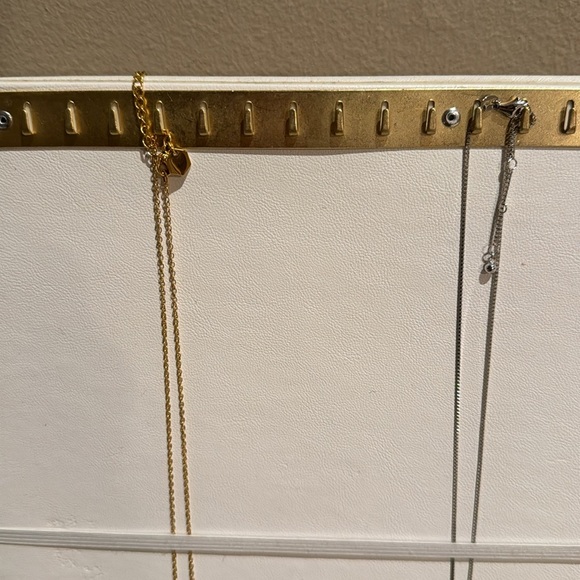 24 hook white necklace display.  Elastic strap stabilizer. - Picture 3 of 5